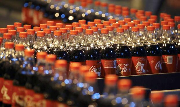 Coca-Cola планирует уменьшить 1,75-литровую бутылку до 1,5 литров и увеличить цену на 20 пенсов до £1,99.