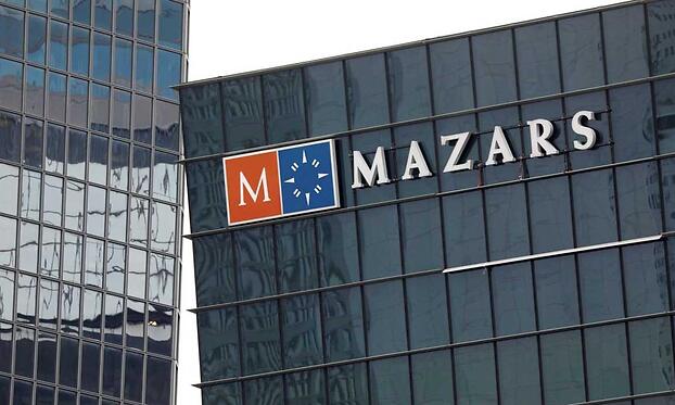 Компания Mazars, основанная в Руане в 1945 году, быстро росла, но все еще считается средней по размеру.