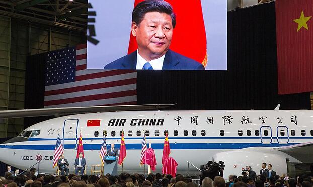 Си Цзиньпин (Xi Jinping), президент КНР, на встрече с работниками Boeing