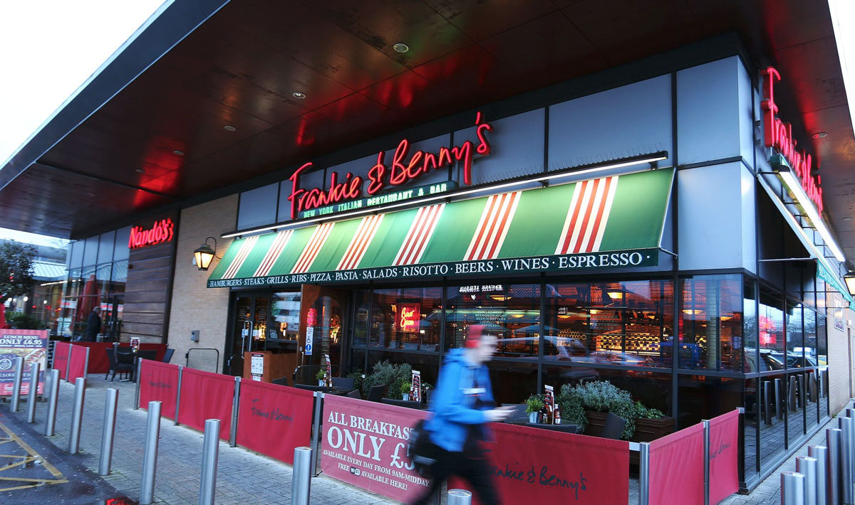 The Restaurant Group закрывает 33 торговых точки по всей Великобритании, в том числе 14 ресторанов Frankie & Benny’s.