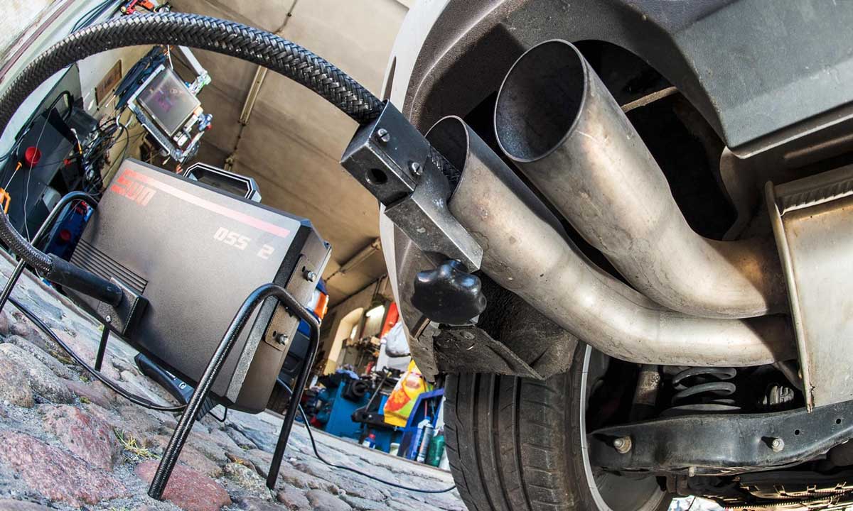 В 2015 году выяснилось, VW сознательно использовал программное обеспечение для занижения выбросов оксидов азота при испытаниях на транспортных средствах.