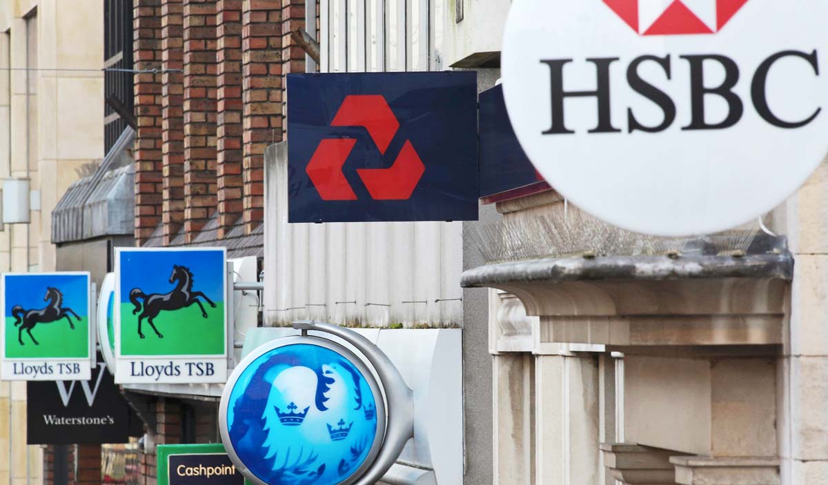 Каждый банк имеет свой собственный подход к системе финансовых барьеров. HSBC создает обособленный розничный банк в новом головном офисе в Бирмингеме.