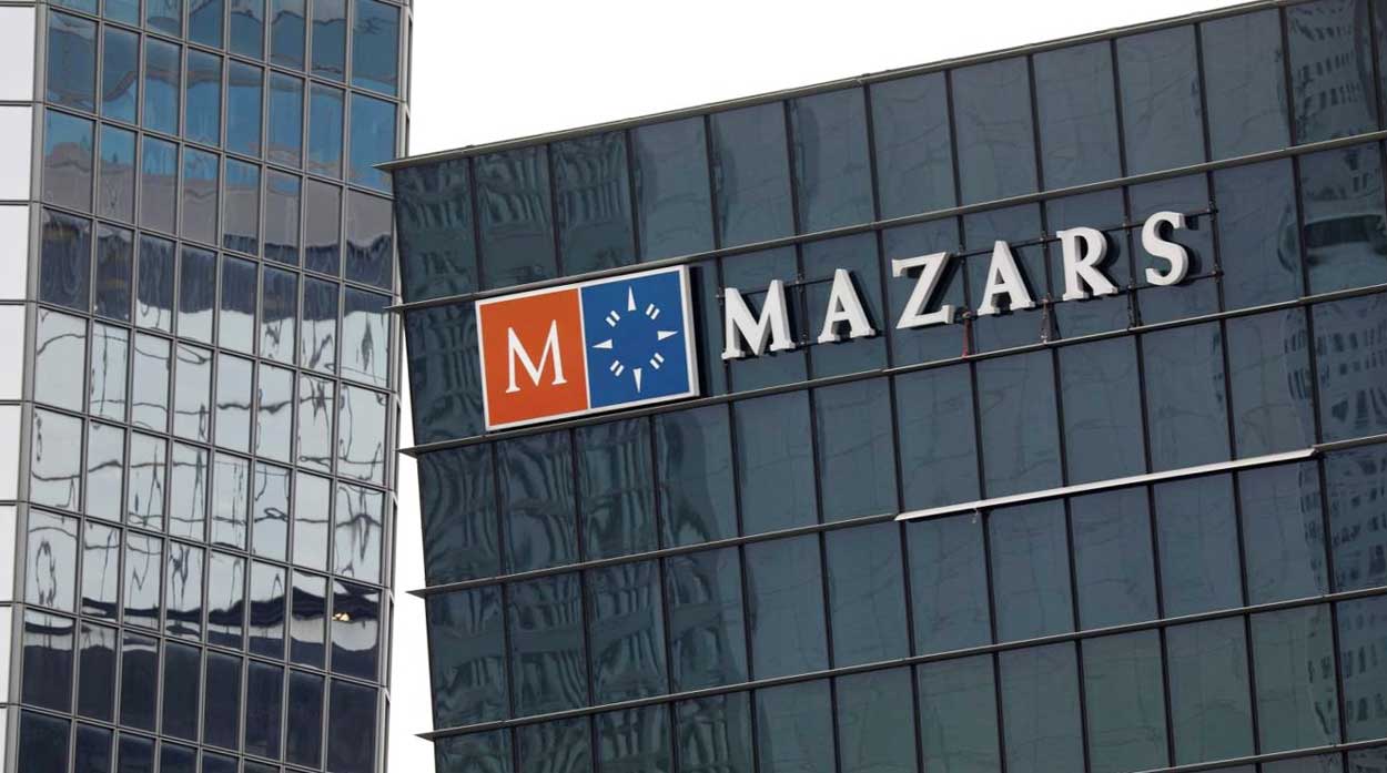 Компания Mazars, основанная в Руане в 1945 году, быстро росла, но все еще считается средней по размеру.