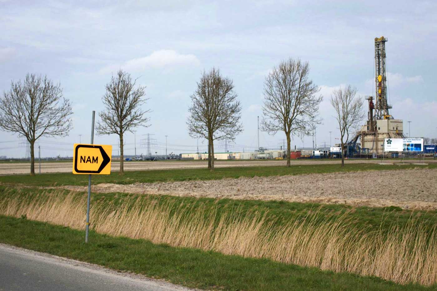 В Гронингене, Нидерланды, находится крупнейшее газовое месторождение в Европе, но медленное истощение его огромных запасов стало причиной небольших землетрясений в окрестностях, наносящих ущерб домам и предприятиям.