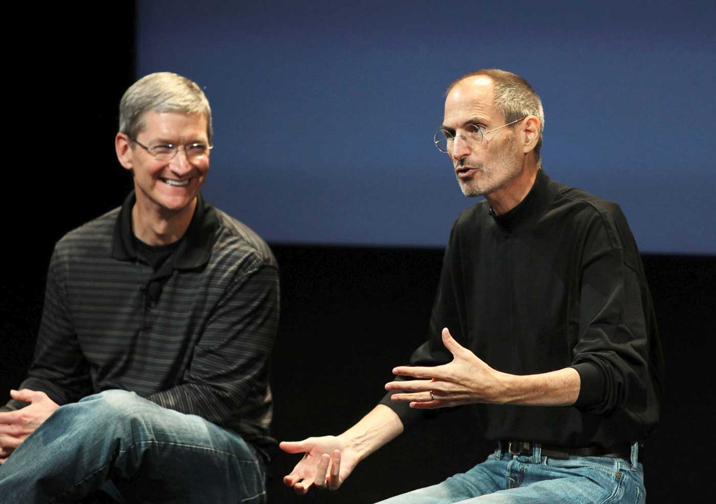 Рыночная стоимость Apple выросла более чем на $700 млн. с того дня, как Тим Кук вступил в должность в августе 2011 года.