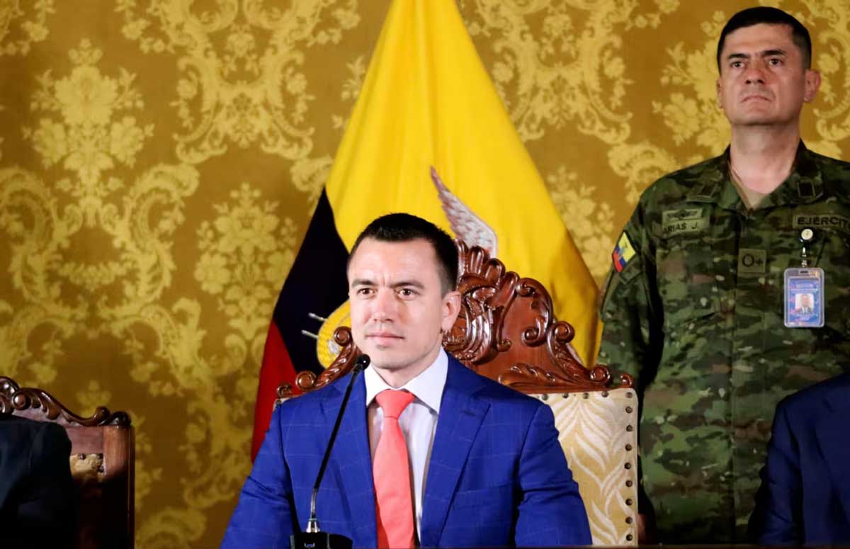 Президент Нобоа объявил войну с бандами Эквадора.
