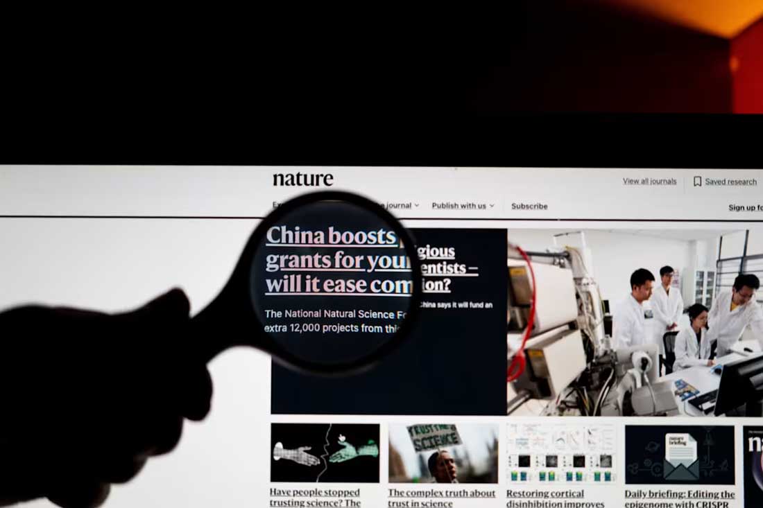 Публикации в престижных журналах, таких как Nature, на протяжении десятилетий играли ключевую роль в оценке китайских исследователей на предмет продвижения и финансирования.