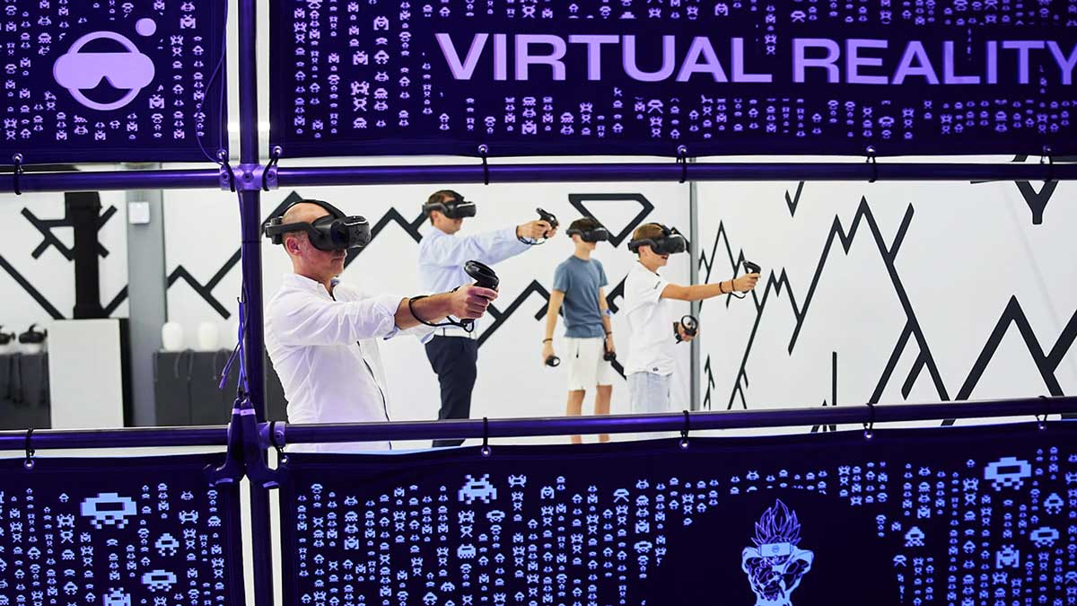 Искать VR-арену проще, когда известны предполагаемое число одновременных игроков, количество игровых зон и роль праздников в выручке.